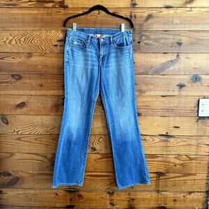 Lucky Brand Light wash low-rise bootcut jeans size 6/28 Reg